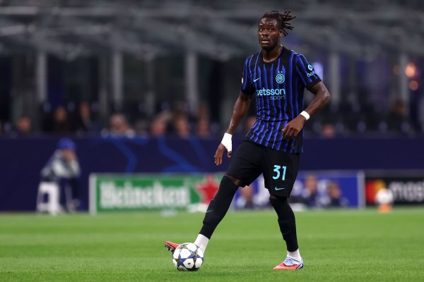 米体:热刺挑升比塞克,国米考研多名后卫当备选